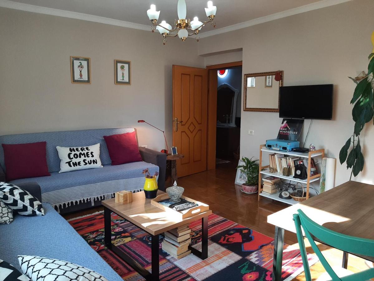 Cosy Central Apartment Shkodra Kültér fotó