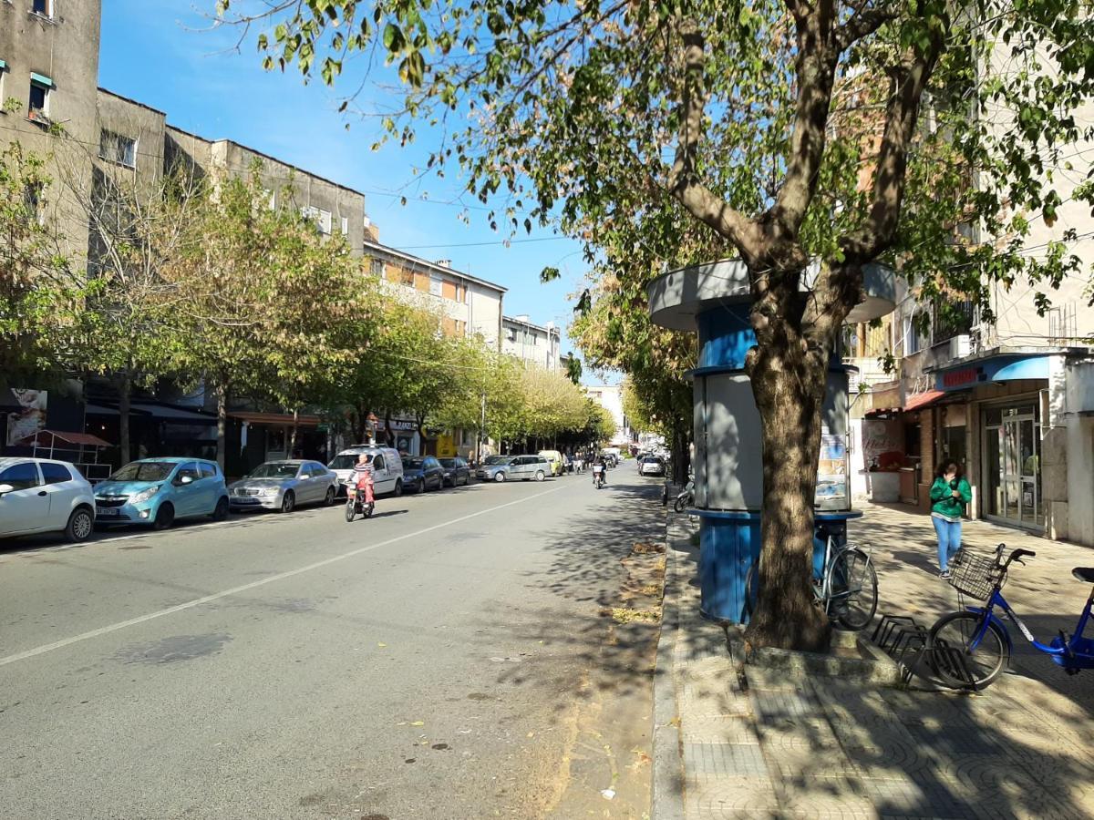 Cosy Central Apartment Shkodra Kültér fotó